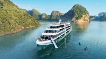 Lyra Grandeur Cruise Halong Bay