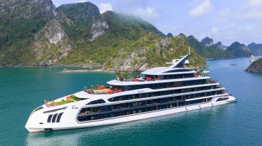 Celina of the Sea Cruise Halong Bay