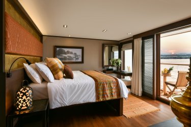 Deluxe Bagan Suite