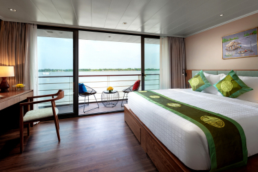 Deluxe Cabin Main Deck