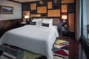 Ambassador Deluxe Connecting