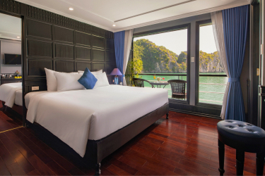 Senior Family Connecting