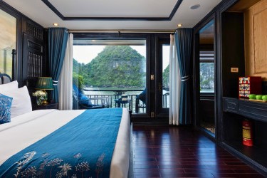 Bai Tu Long Suite