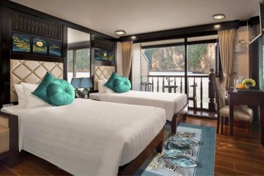 Senior Balcony Suite