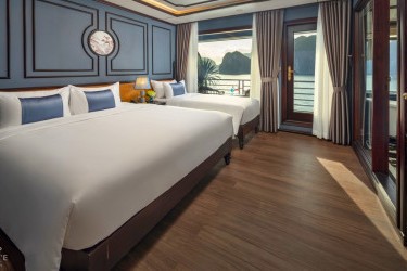 Eden Balcony Suite Triple