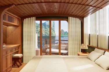 Deluxe Balcony Cabin