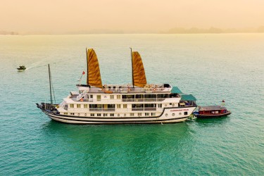 Garden Bay Peak Cruise