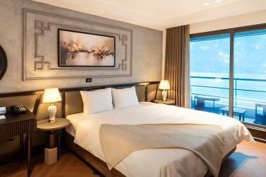Executive Balcony