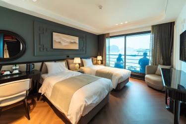 Ocean Balcony