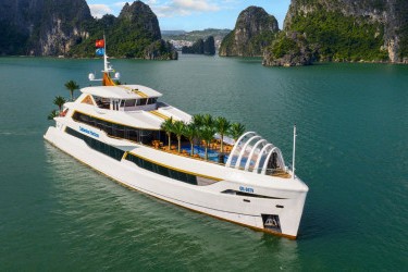Catherine Horizon Cruise