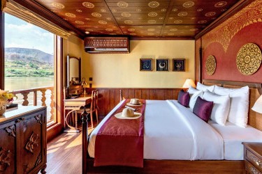 Signature Suite