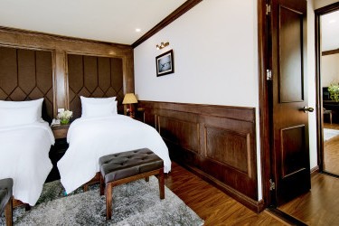Ocean Suite Connecting