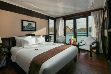 Lily Exclusive Suite