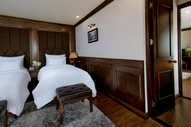 Ocean Suite Connnecting