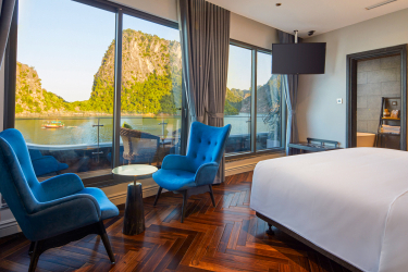 Senior Premium Suite