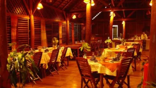Bar and dining room