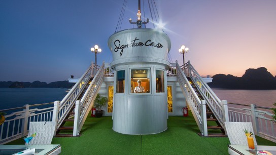 Signature Cruise: Gorgeous sky view from the cruise