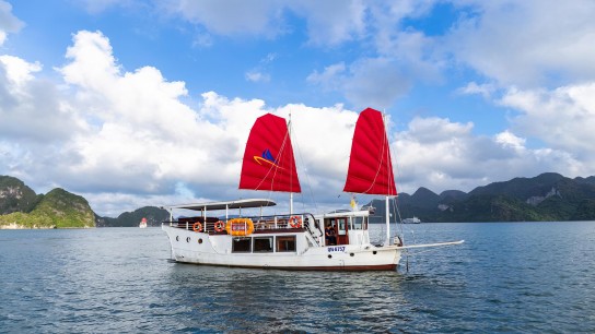 #5 of Best 2025 - Amazing Sails Explorer Cruise Private Halong Bay