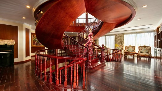 Emperor Cruises: Classic Mekong Lounge