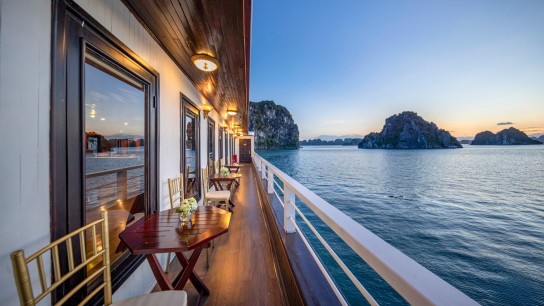 Treasure Junk: Chill out on the Balcony