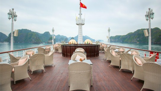Paradise Elegance Cruise: Airy Sundeck