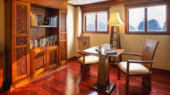 Paradise Peak Cruise: Peaceful Library