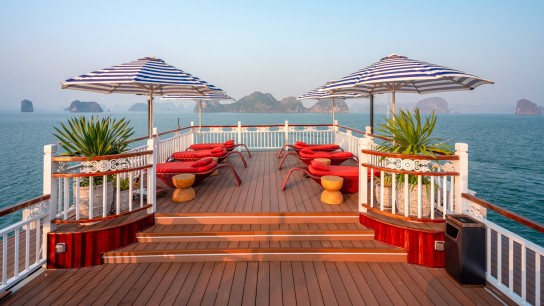 Signature Royal Cruise: Perfect spot for Sightseeing