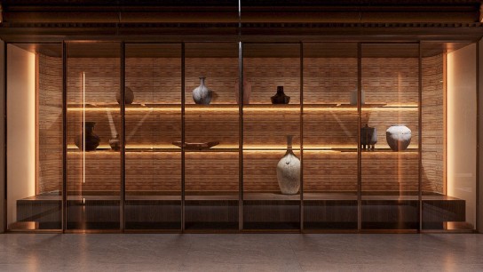 Lyra Grandeur Cruise: Vietnamese Liquor Display