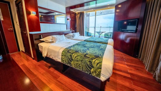 Upper Deck