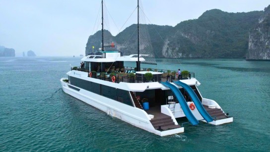 The Halong Catamaran: Have fun with the waterslide