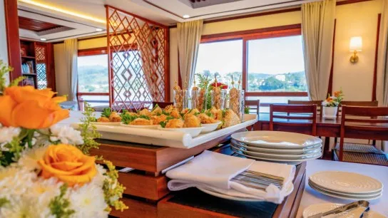 Elegant Hors D'Oeuvres