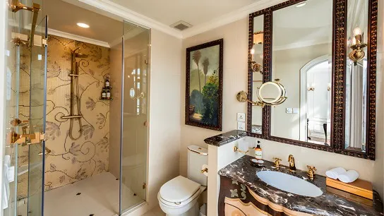 Luxurious Marble Bath
