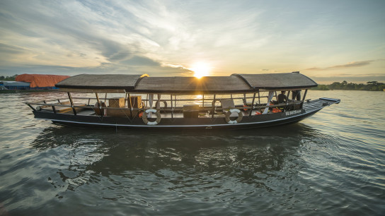 Crew Cruise Sailing Among Stunning River