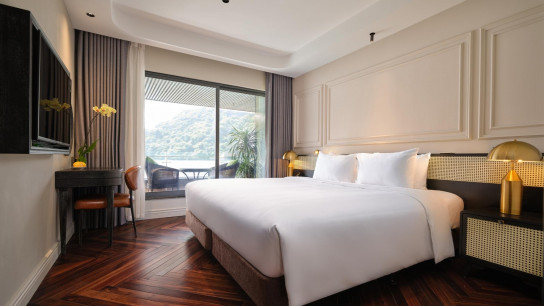 Elite of the Seas Cruise