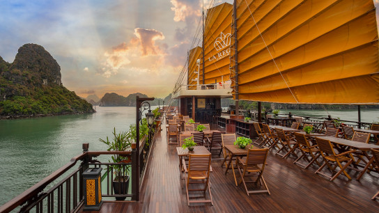 La Regina Legend Cruise: Airy sundeck