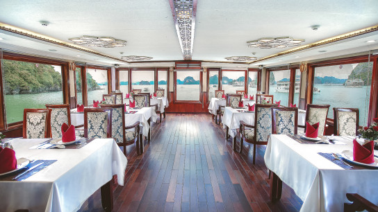 Oriental Sails: Romantic Tone Restaurant