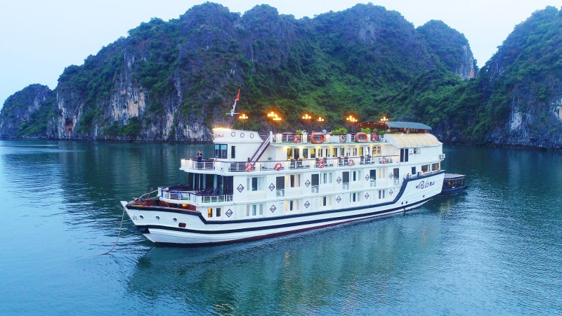 Paloma Cruise Halong Bay