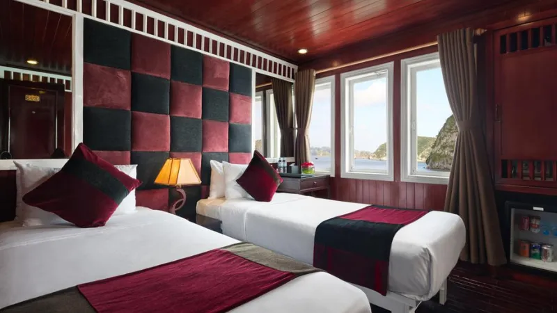 Paloma Cruise Deluxe Ocean View
