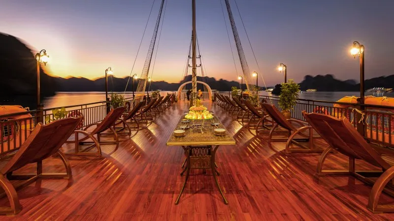 Romantic Sunset in Lan Ha Bay