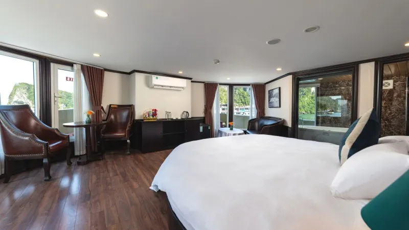 Amanda Royal Suite