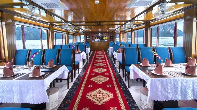 Elegant Dining Hall
