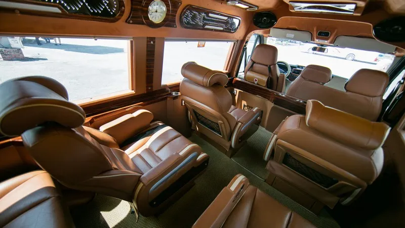 Luxury Limousine for transfer