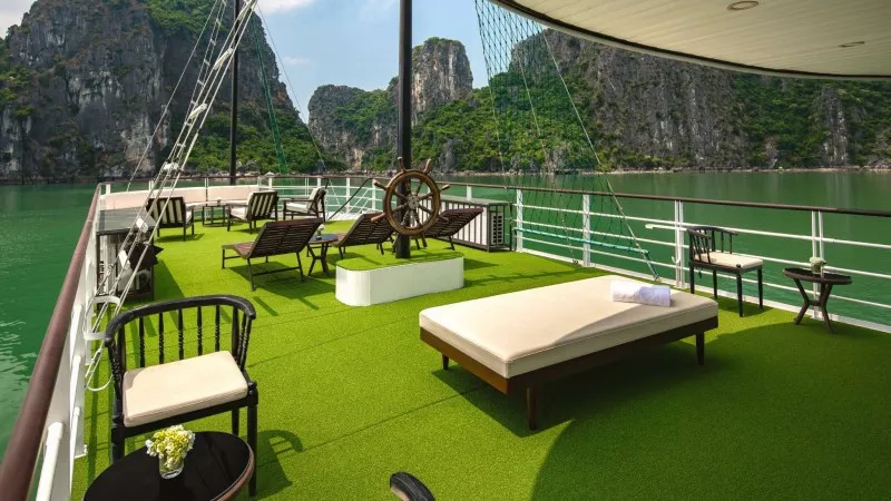 Wooden Sunbeds For Sunbathing