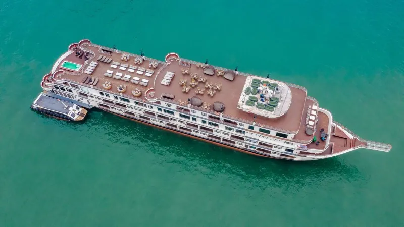 The Luxury cruise in Halong Bay
