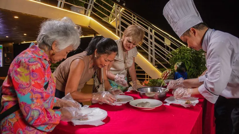 Enjoy Vietnamese Cooking Class