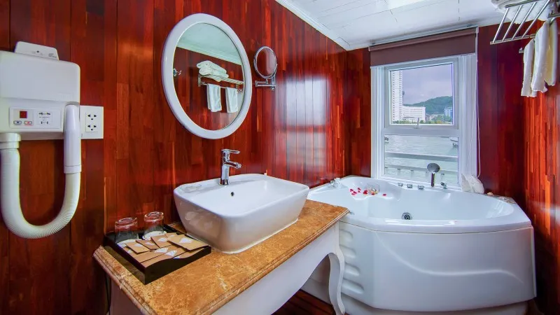 Spotless and Shiny Bathroom