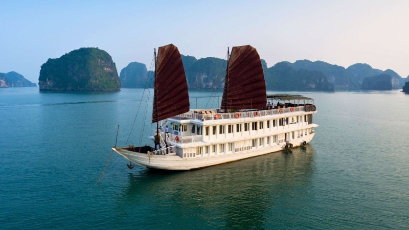 Garden Bay Legend Cruise Halong Bay
