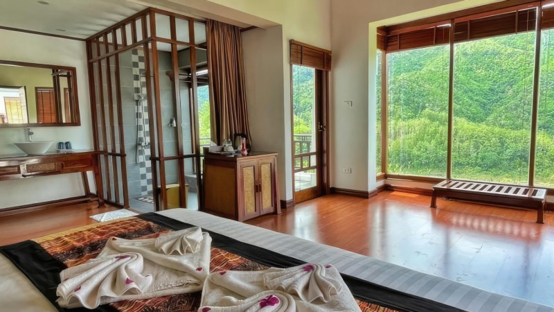 Huge spacious room