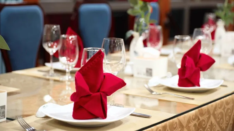 Exquisite table set up