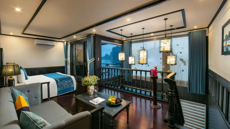 The 2nd floor space